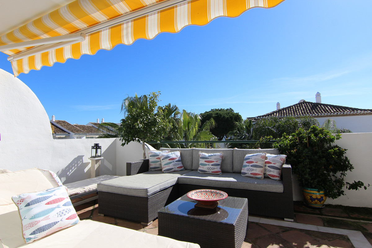 2 Bed Apartment for sale in El Presidente Costa Del Sol, Málaga, Spain