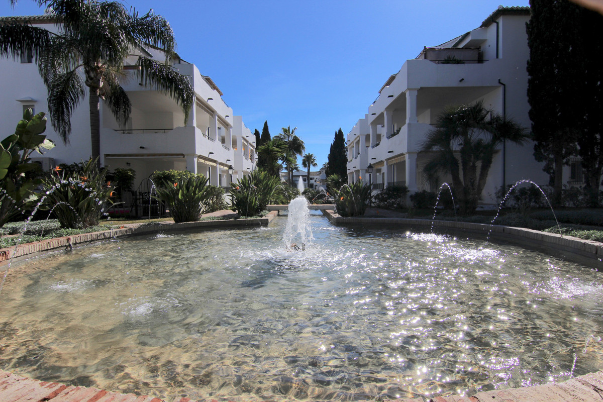 2 Bed Apartment for sale in El Presidente Costa Del Sol, Málaga, Spain