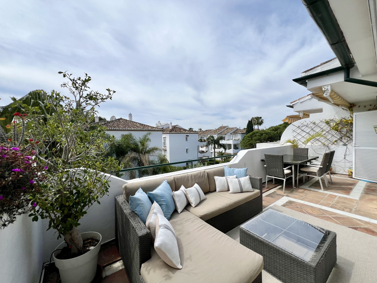2 Bed Apartment for sale in El Presidente Costa Del Sol, Málaga, Spain