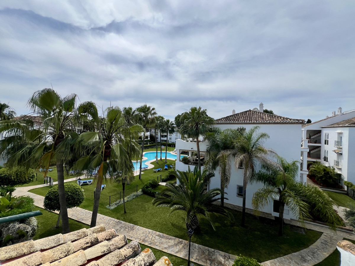 2 Bed Apartment for sale in El Presidente Costa Del Sol, Málaga, Spain
