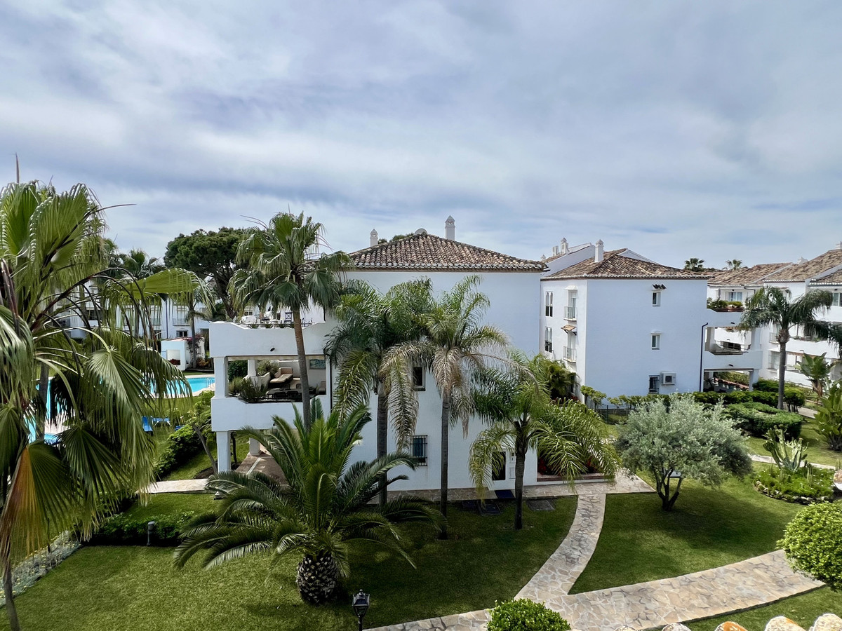 2 Bed Apartment for sale in El Presidente Costa Del Sol, Málaga, Spain