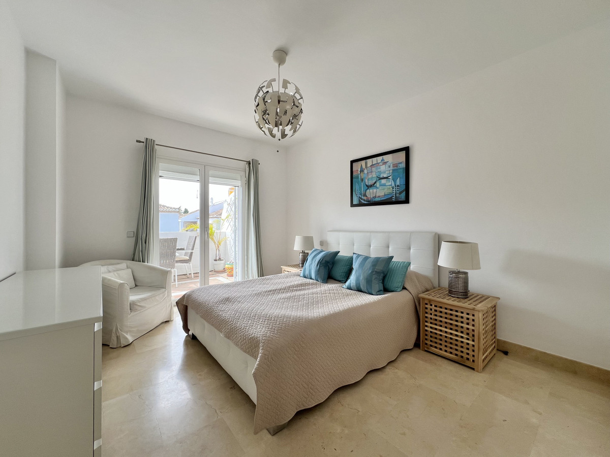 2 Bed Apartment for sale in El Presidente Costa Del Sol, Málaga, Spain