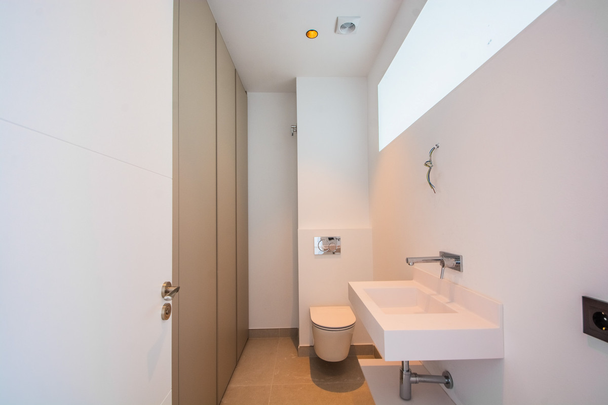 3 Bed Apartment for sale in La Mairena Costa Del Sol, Málaga, Spain