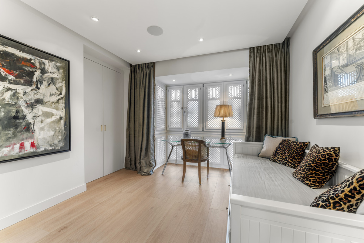 Se vende Apartamento Planta Media de 3 dormitorios en Costa Del Sol, Málaga, España