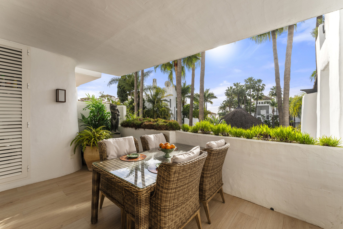 Se vende Apartamento Planta Media de 3 dormitorios en Costa Del Sol, Málaga, España