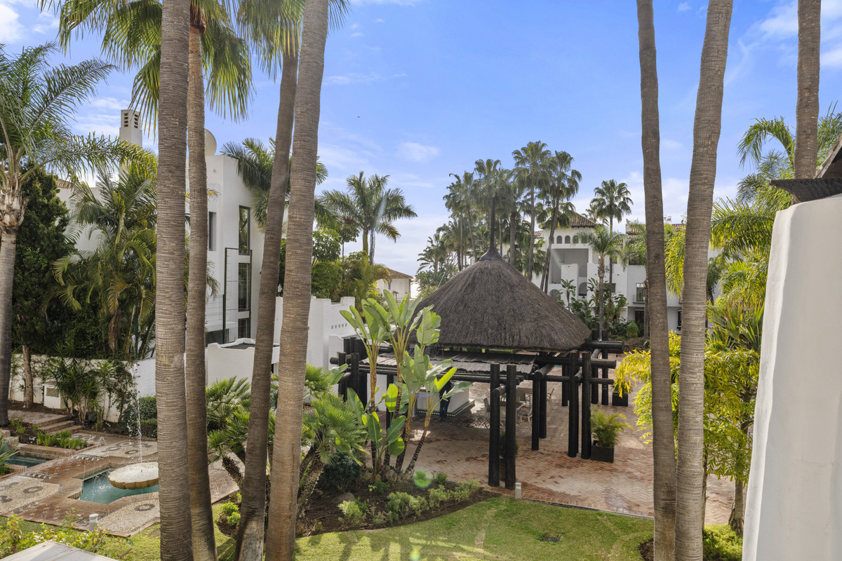 Se vende Apartamento Planta Media de 3 dormitorios en Costa Del Sol, Málaga, España
