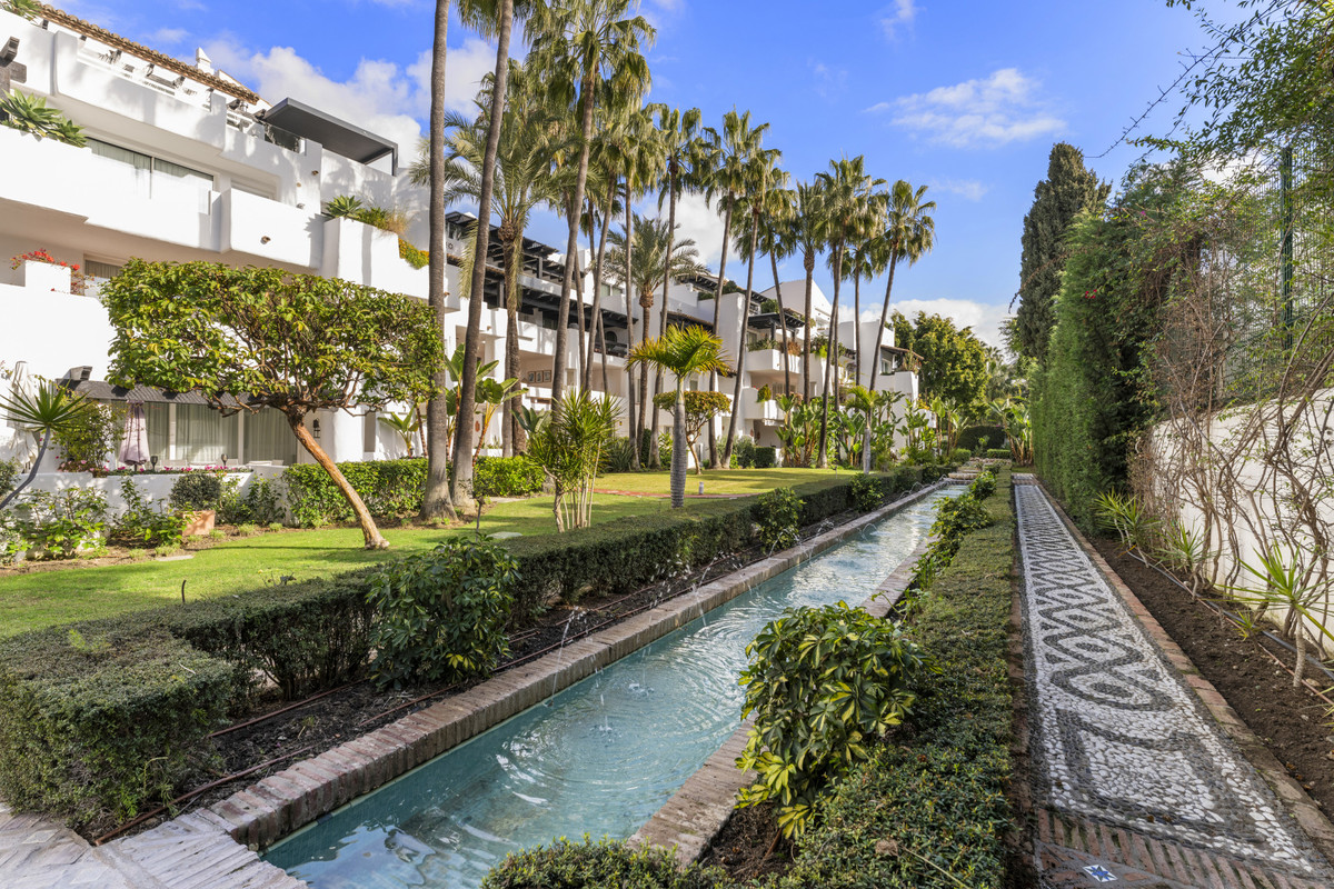 Se vende Apartamento Planta Media de 3 dormitorios en Costa Del Sol, Málaga, España