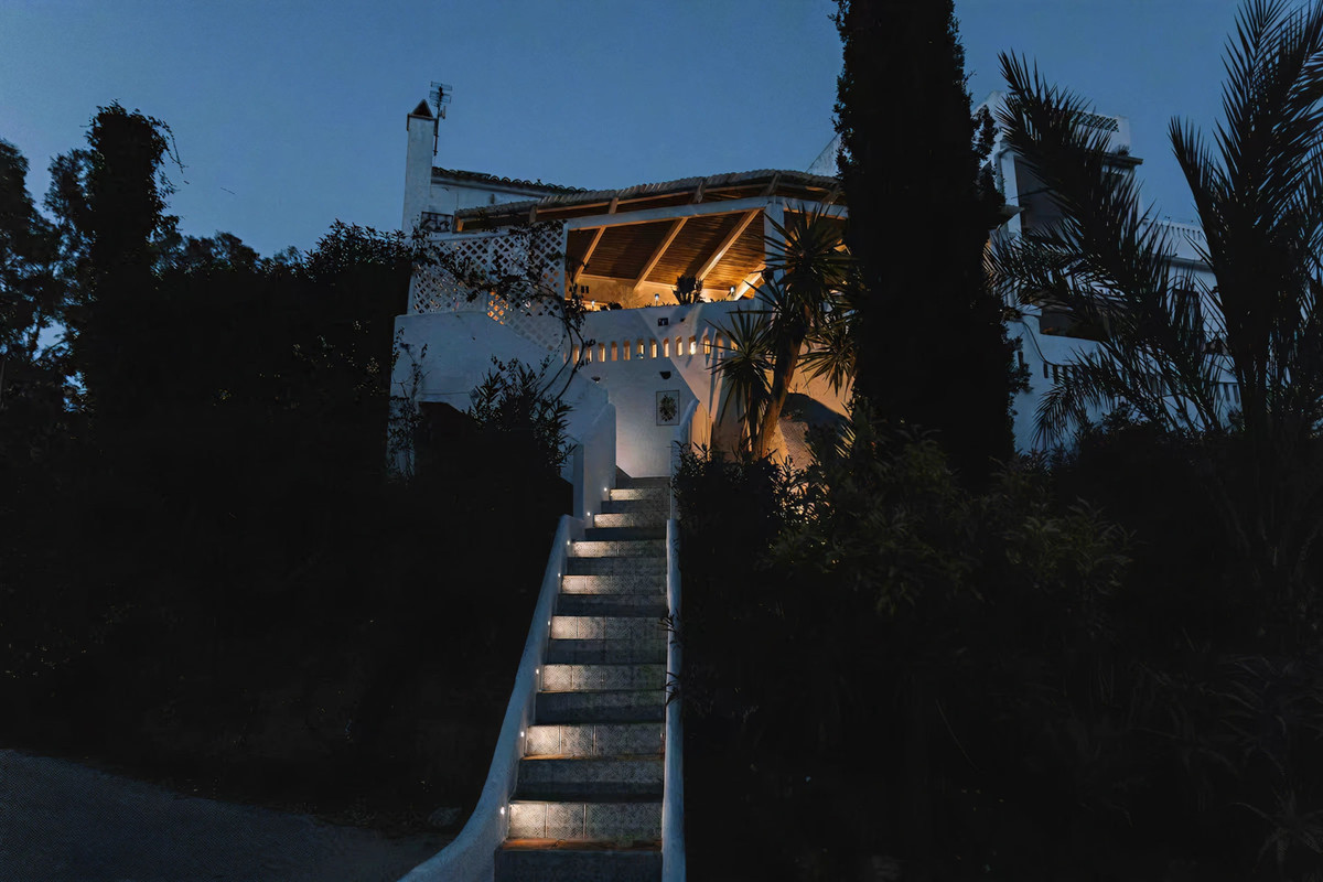2 Bed Apartment for sale in Mijas Costa Del Sol, Málaga, Spain