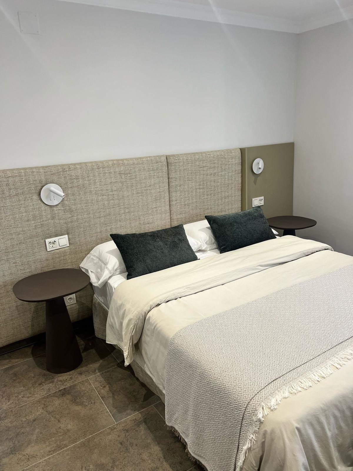 4 Bed Apartment for sale in Torreblanca Costa Del Sol, Málaga, Spain