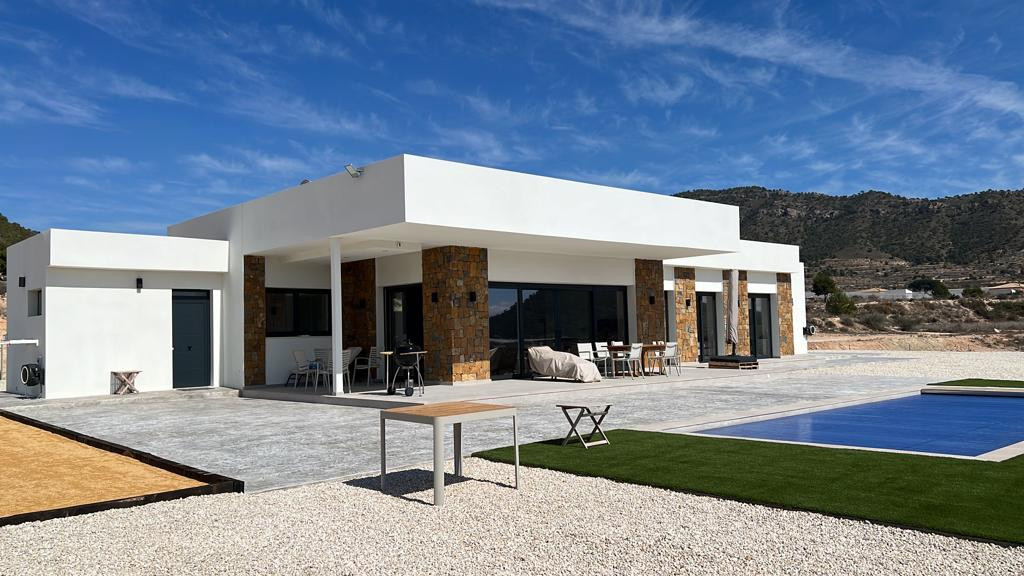 Se vende Villa - Chalet de 4 dormitorios en Costa Blanca, Alicante, España