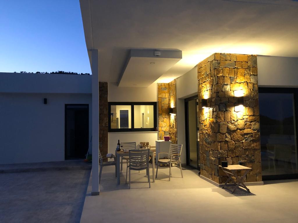 Se vende Villa - Chalet de 4 dormitorios en Costa Blanca, Alicante, España
