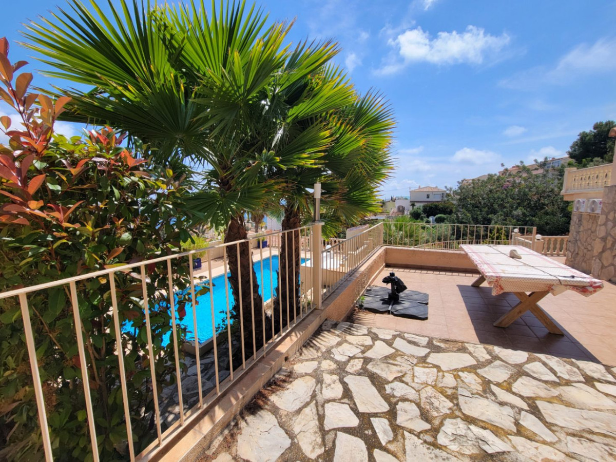 4 Bed Townhouse for sale in Calpe Costa Blanca, Alicante, Spain