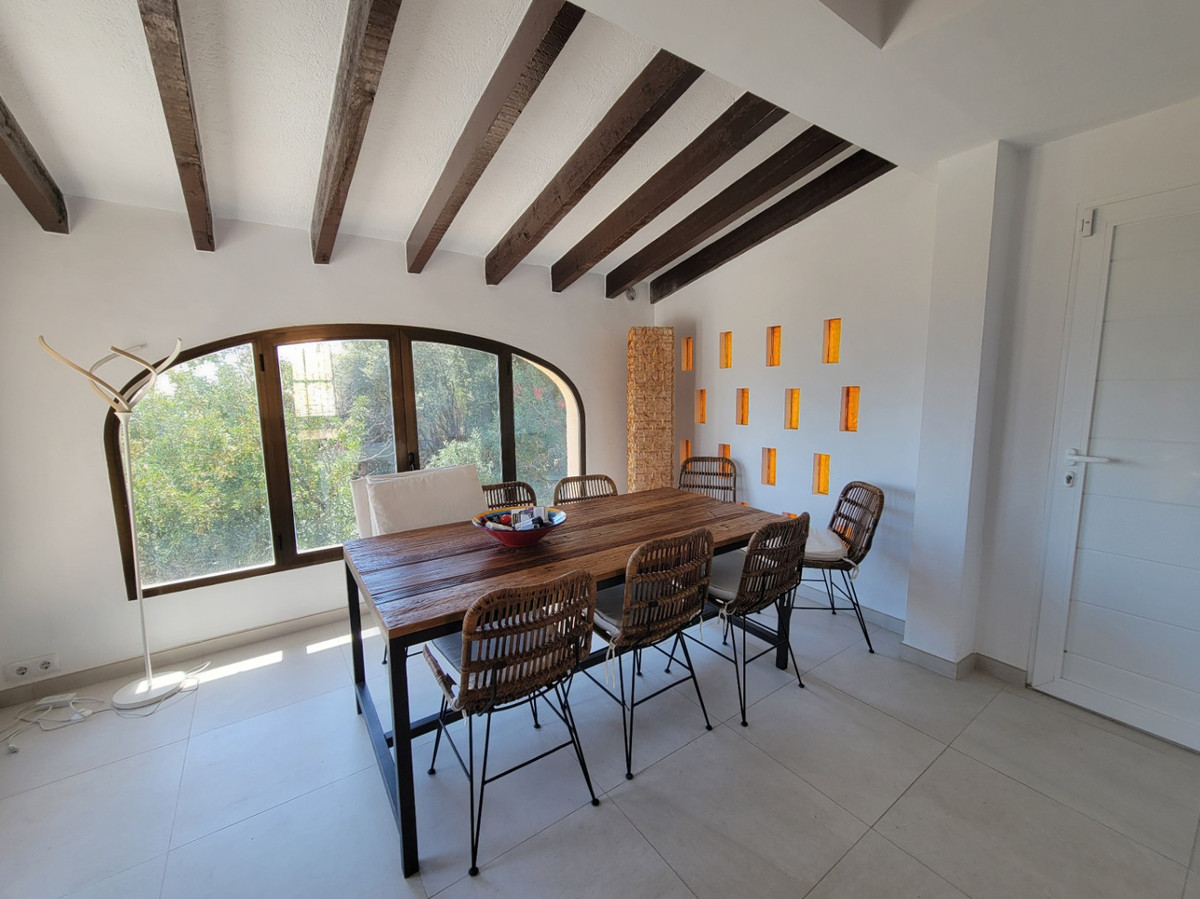 4 Bed Townhouse for sale in Calpe Costa Blanca, Alicante, Spain