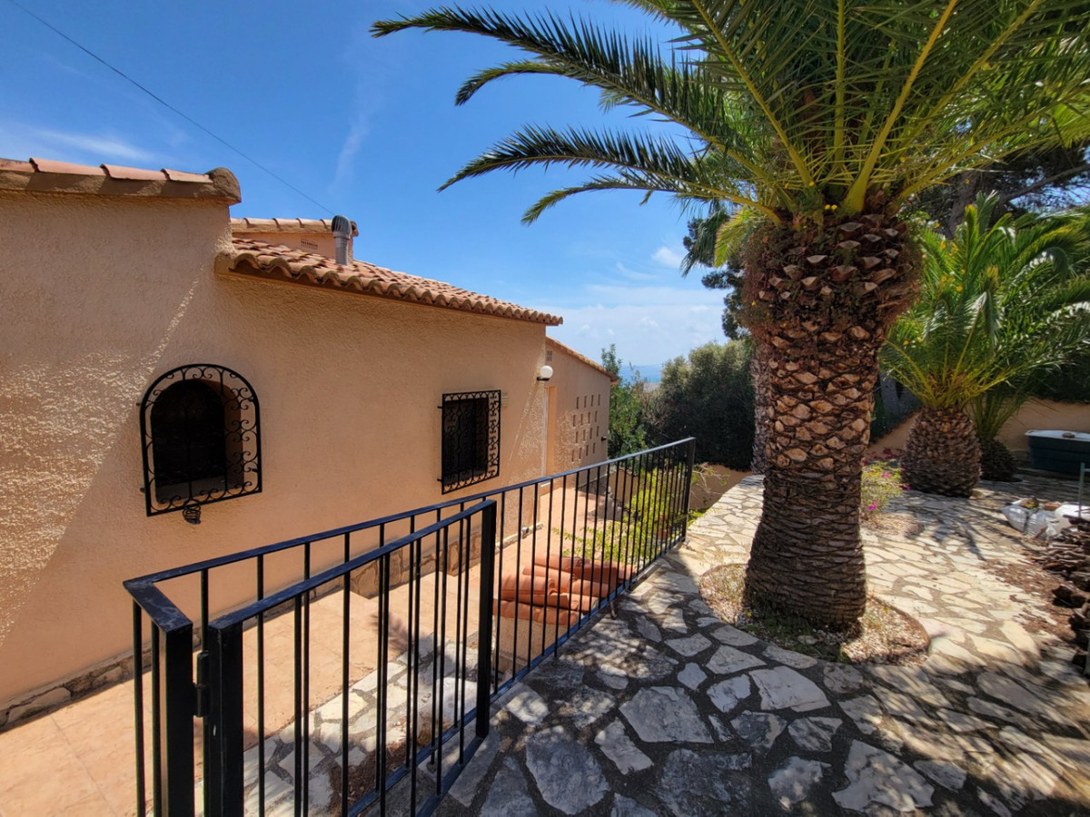 4 Bed Townhouse for sale in Calpe Costa Blanca, Alicante, Spain
