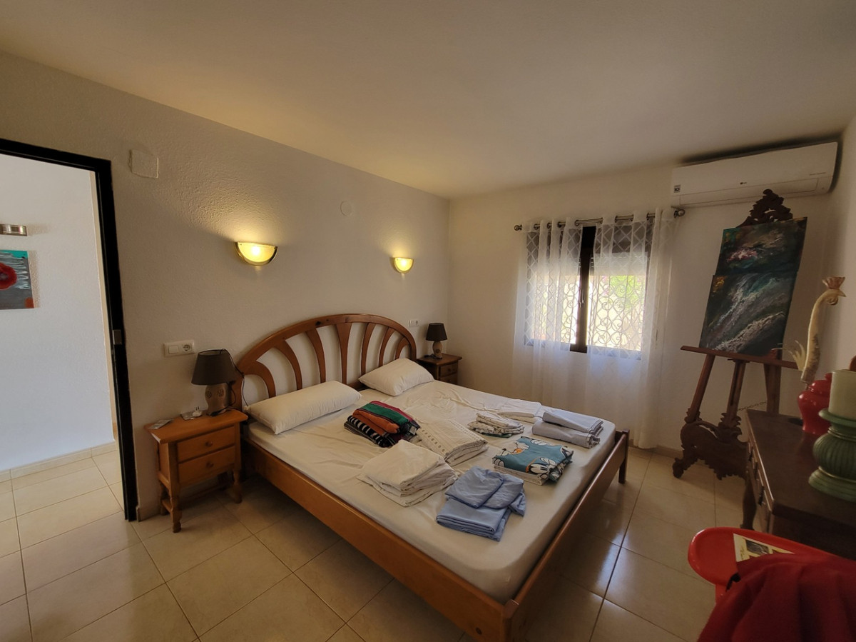 4 Bed Townhouse for sale in Calpe Costa Blanca, Alicante, Spain