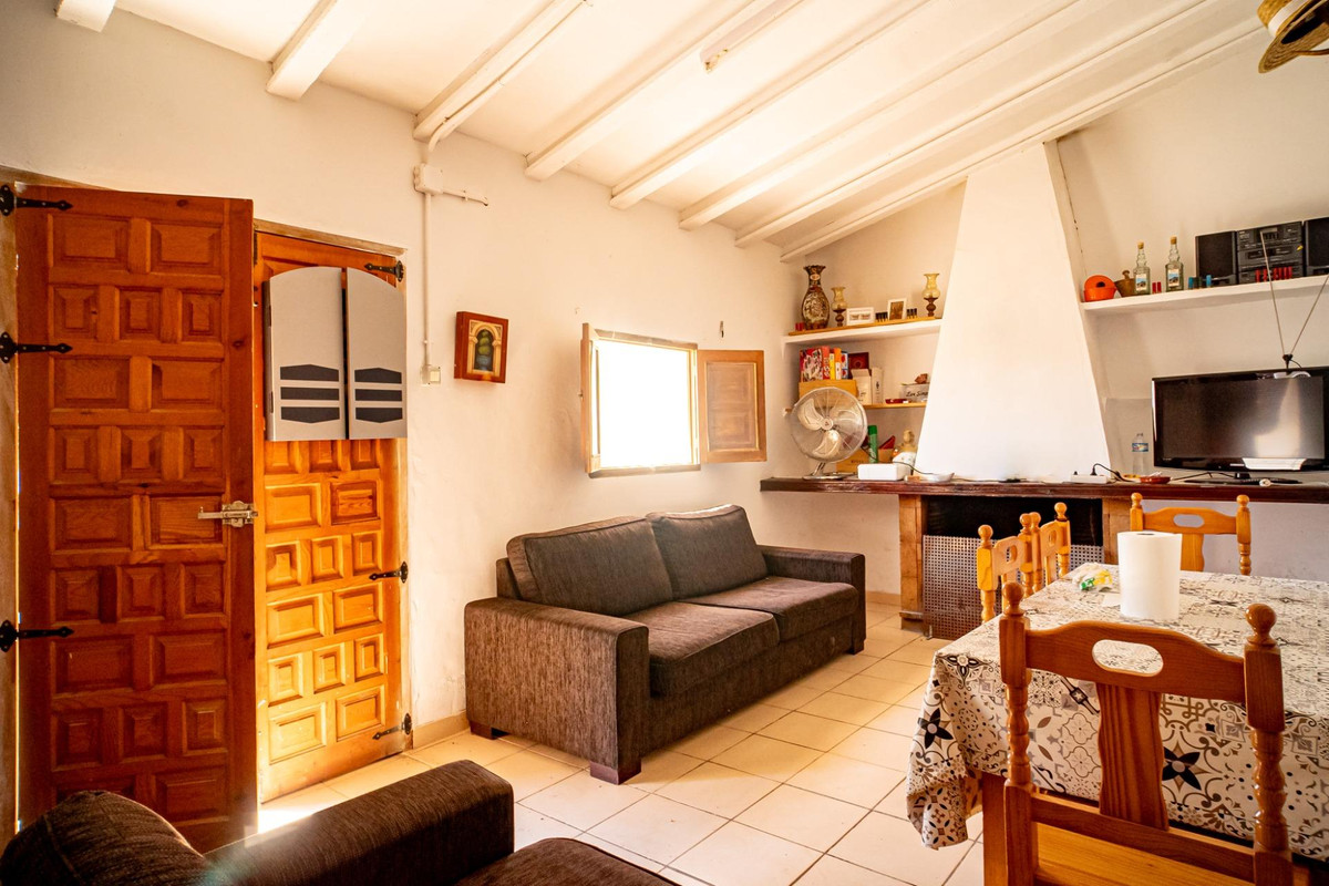 3 Bed Townhouse for sale in Relleu Costa Blanca, Alicante, Spain