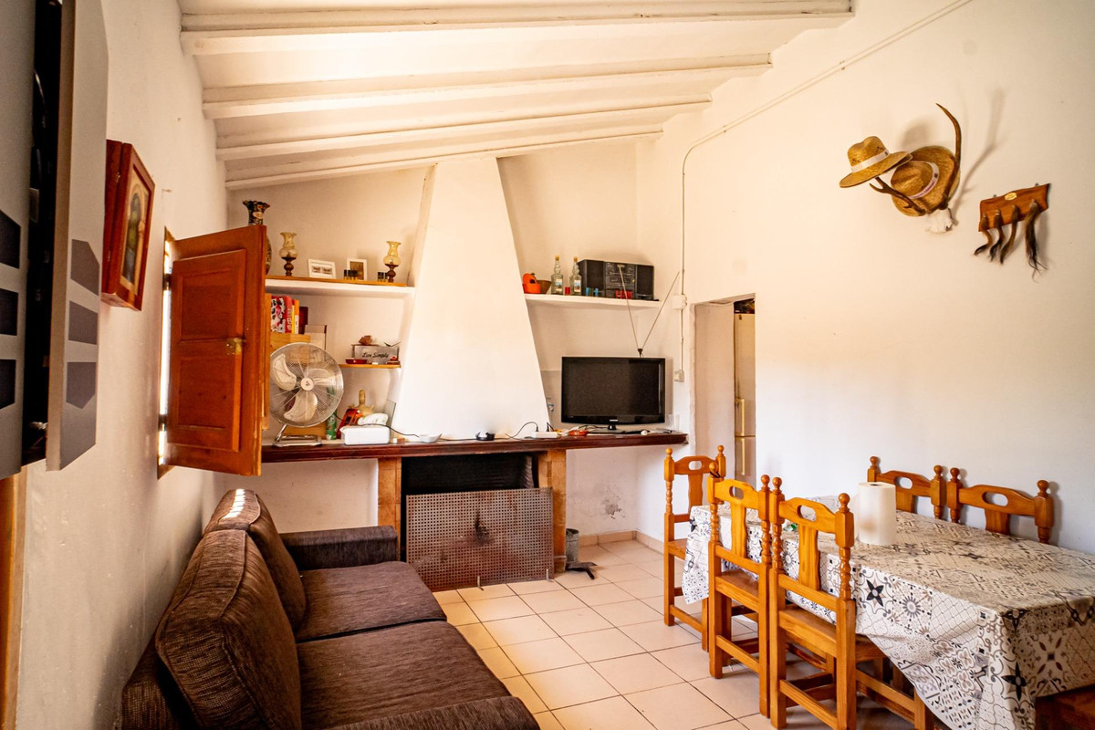 3 Bed Townhouse for sale in Relleu Costa Blanca, Alicante, Spain