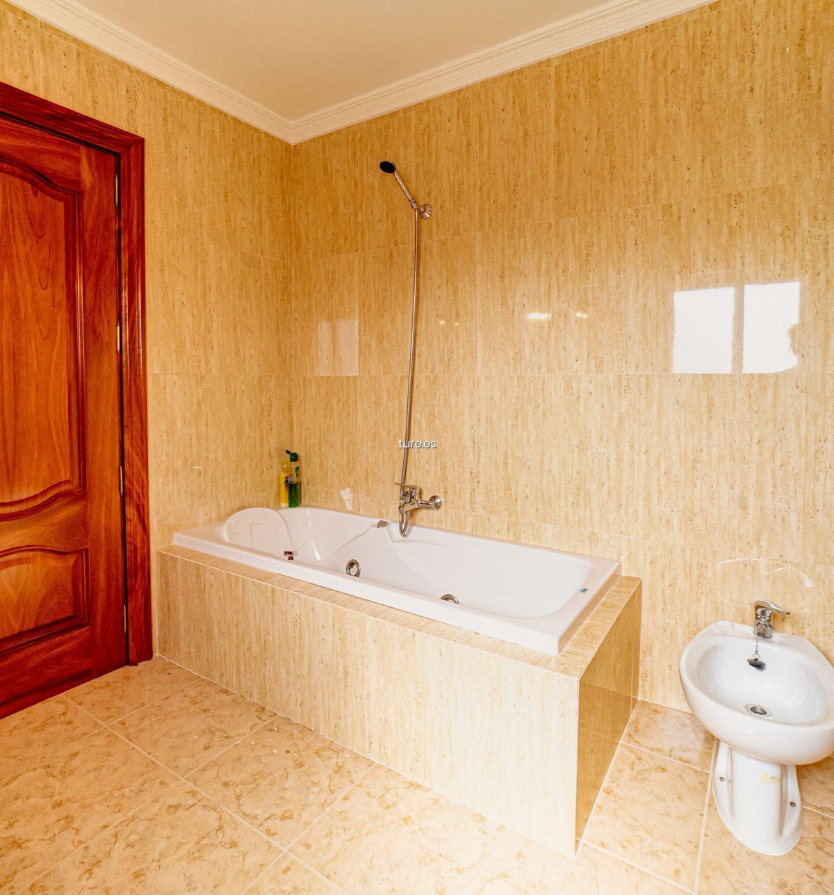 7 Bed Townhouse for sale in La Nucia Costa Blanca, Alicante, Spain