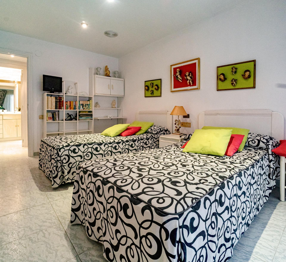 Se vende Apartamento Planta Media de 4 dormitorios en Costa Blanca, Alicante, España