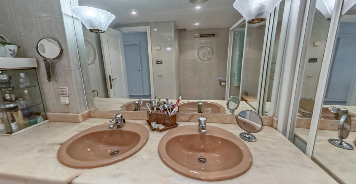 Se vende Apartamento Planta Media de 4 dormitorios en Costa Blanca, Alicante, España