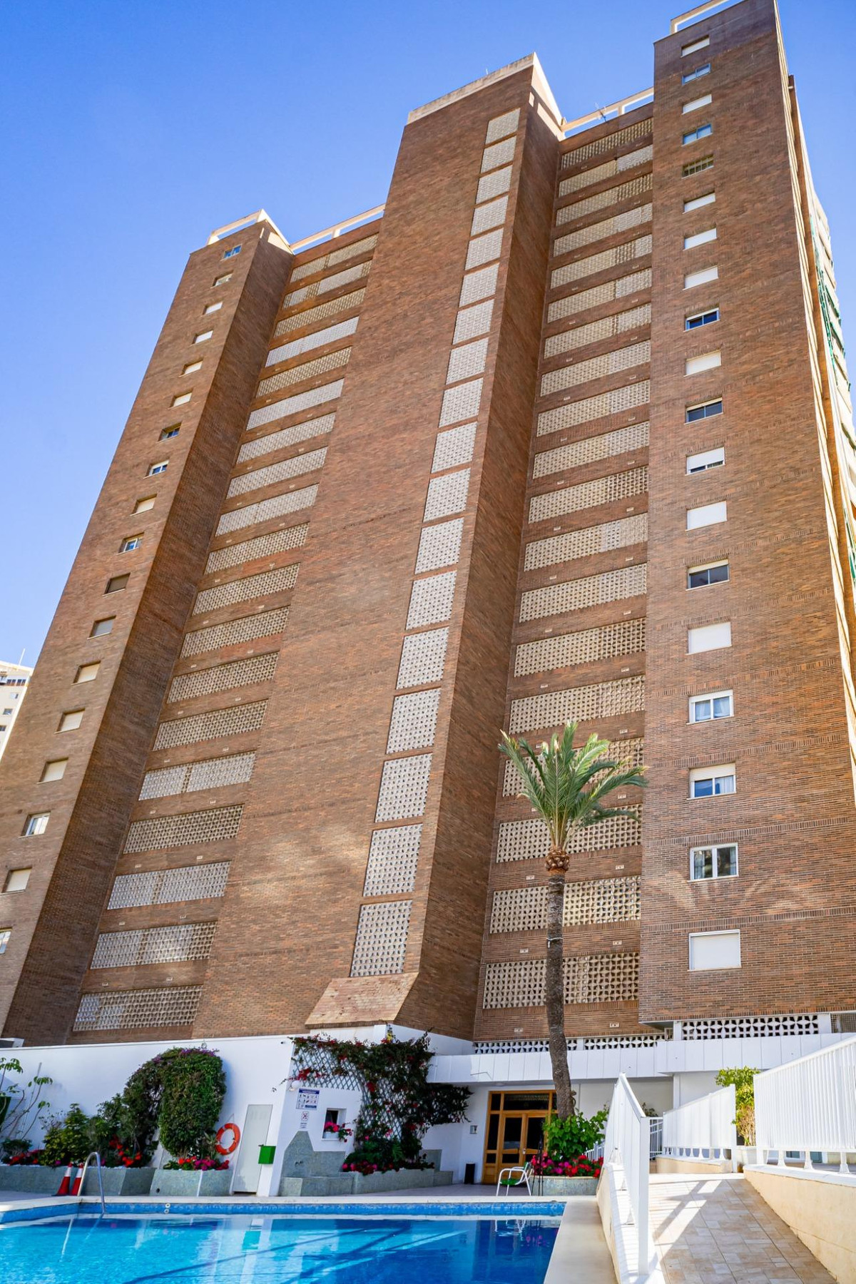 Se vende Apartamento Planta Media de 4 dormitorios en Costa Blanca, Alicante, España