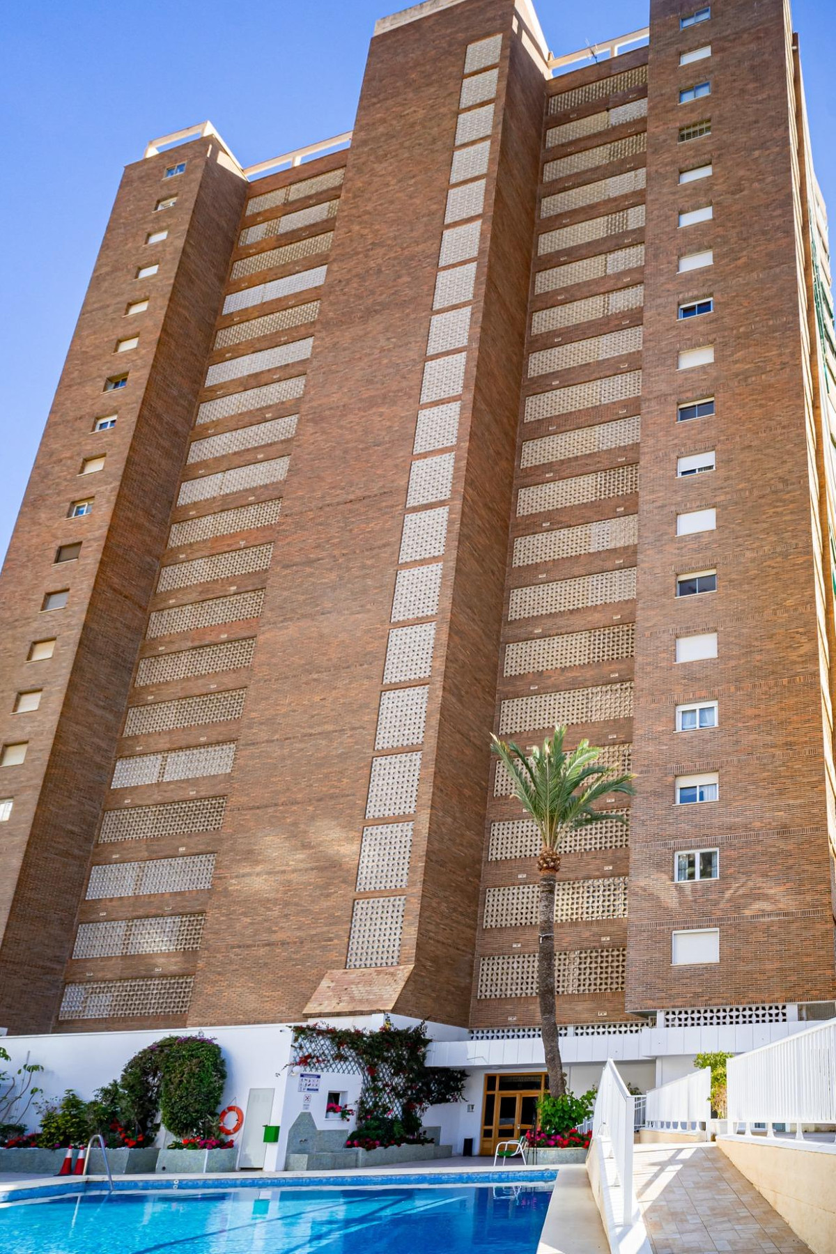 Se vende Apartamento Planta Media de 4 dormitorios en Costa Blanca, Alicante, España