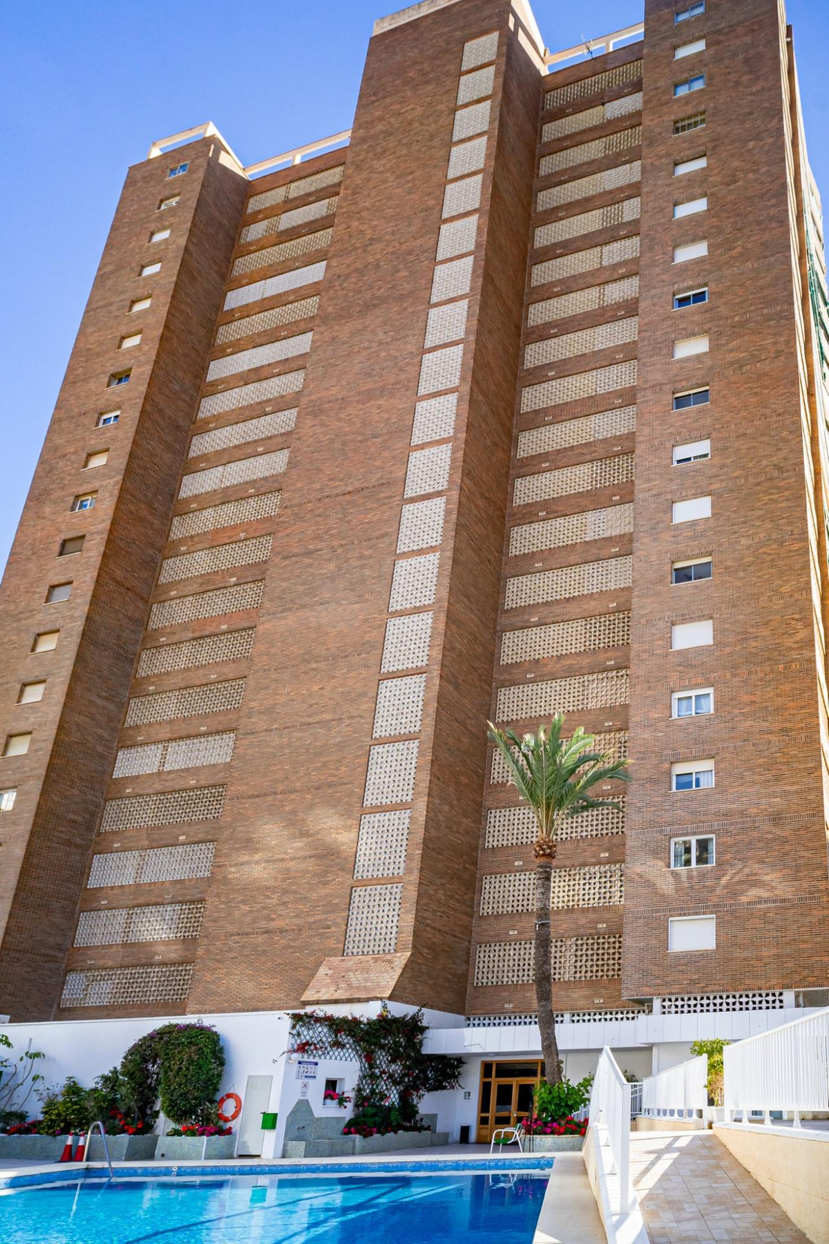 Se vende Apartamento Planta Media de 4 dormitorios en Costa Blanca, Alicante, España