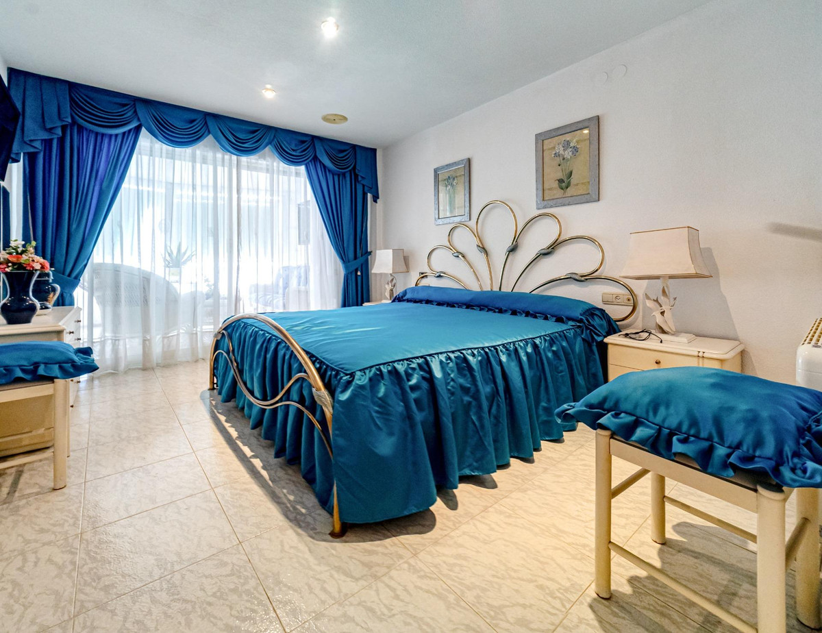 Se vende Apartamento Planta Media de 4 dormitorios en Costa Blanca, Alicante, España