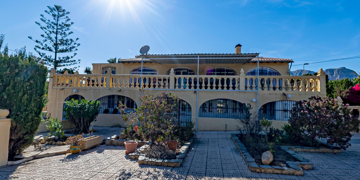 Se vende Villa - Chalet de 8 dormitorios en Costa Blanca, Alicante, España