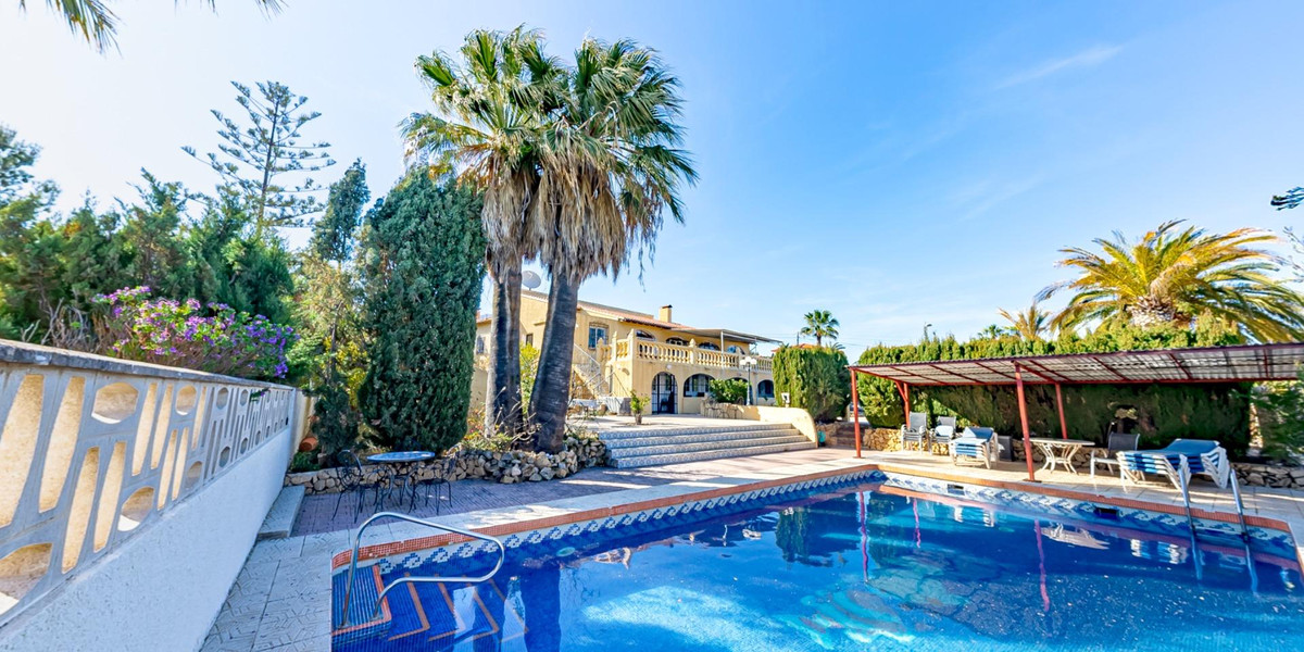 Se vende Villa - Chalet de 8 dormitorios en Costa Blanca, Alicante, España