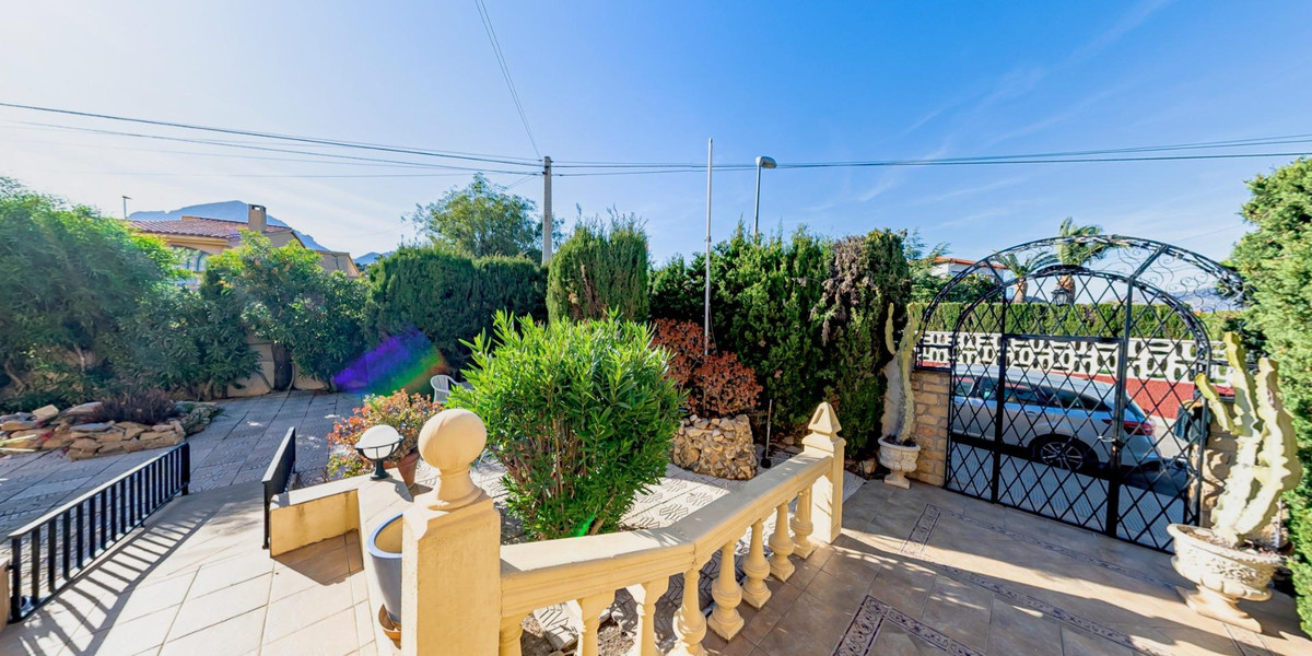 Se vende Villa - Chalet de 8 dormitorios en Costa Blanca, Alicante, España