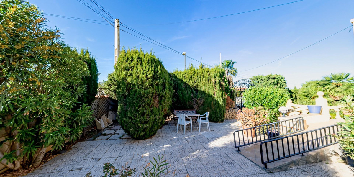 Se vende Villa - Chalet de 8 dormitorios en Costa Blanca, Alicante, España