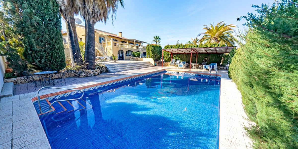 Se vende Villa - Chalet de 8 dormitorios en Costa Blanca, Alicante, España