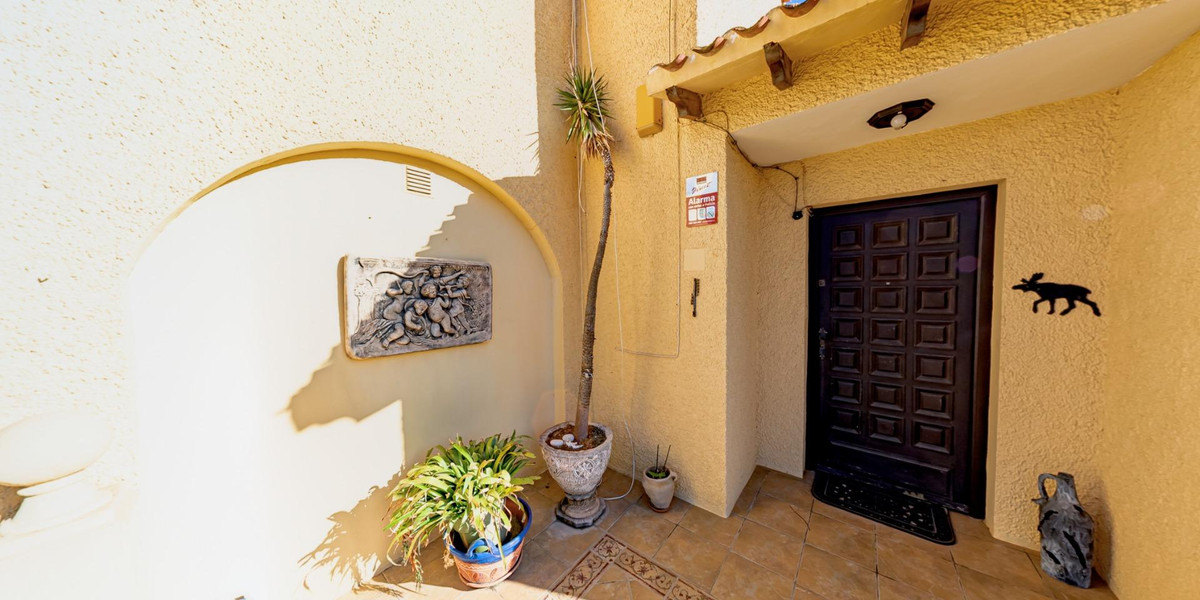Se vende Villa - Chalet de 8 dormitorios en Costa Blanca, Alicante, España
