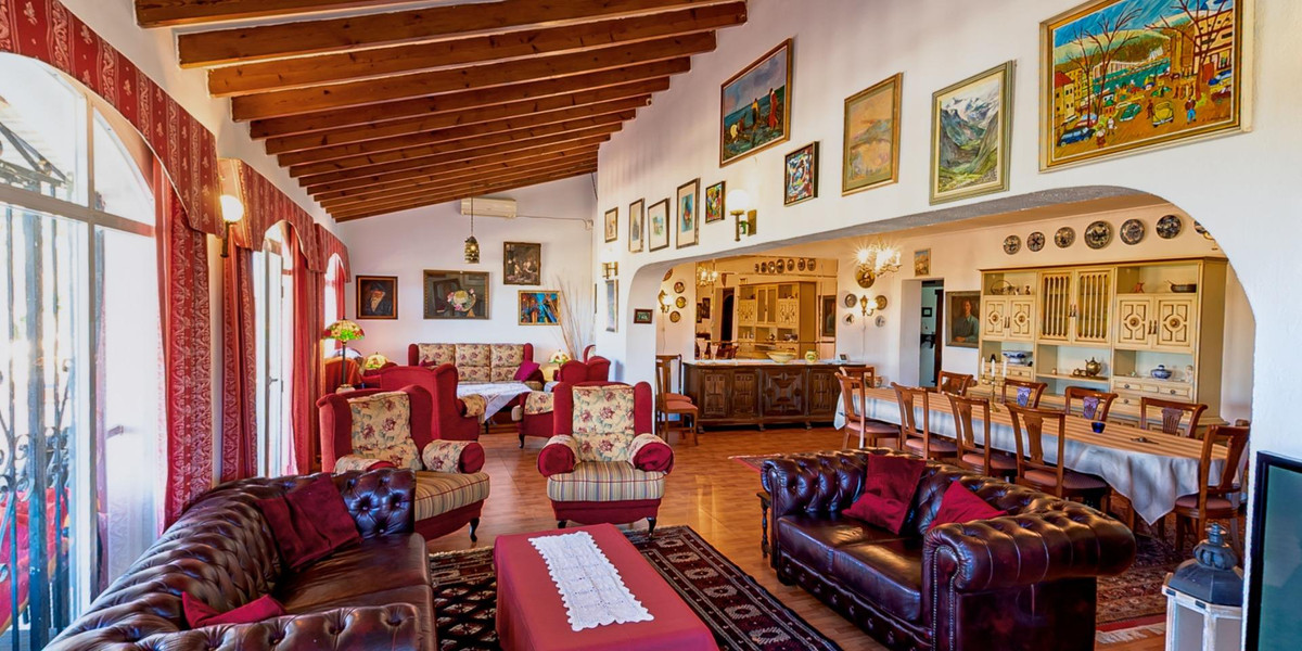Se vende Villa - Chalet de 8 dormitorios en Costa Blanca, Alicante, España