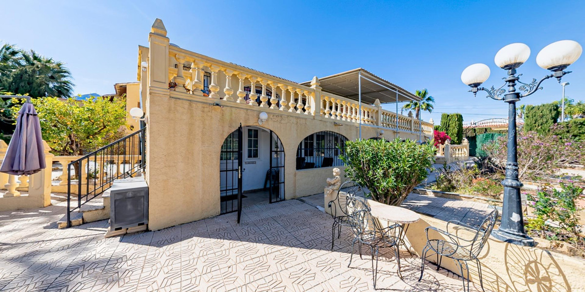 Se vende Villa - Chalet de 8 dormitorios en Costa Blanca, Alicante, España