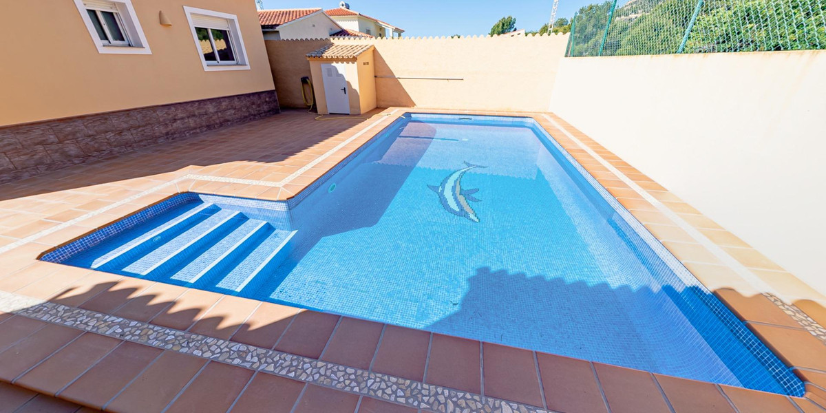 Se vende Villa - Chalet de 3 dormitorios en Costa Blanca, Alicante, España