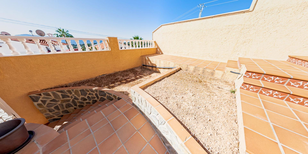 Se vende Villa - Chalet de 3 dormitorios en Costa Blanca, Alicante, España