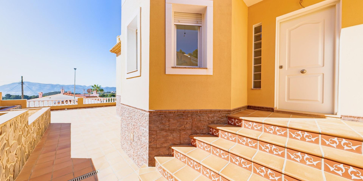 Se vende Villa - Chalet de 3 dormitorios en Costa Blanca, Alicante, España