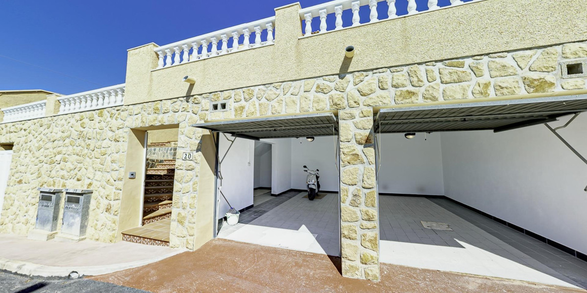 Se vende Villa - Chalet de 3 dormitorios en Costa Blanca, Alicante, España