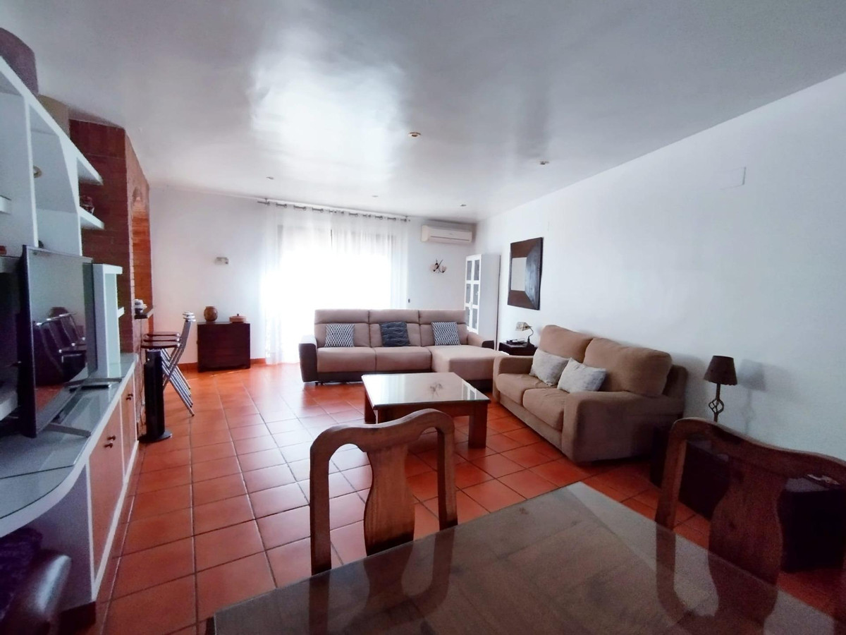 Se vende Villa - Chalet de 4 dormitorios en Costa Blanca, Alicante, España