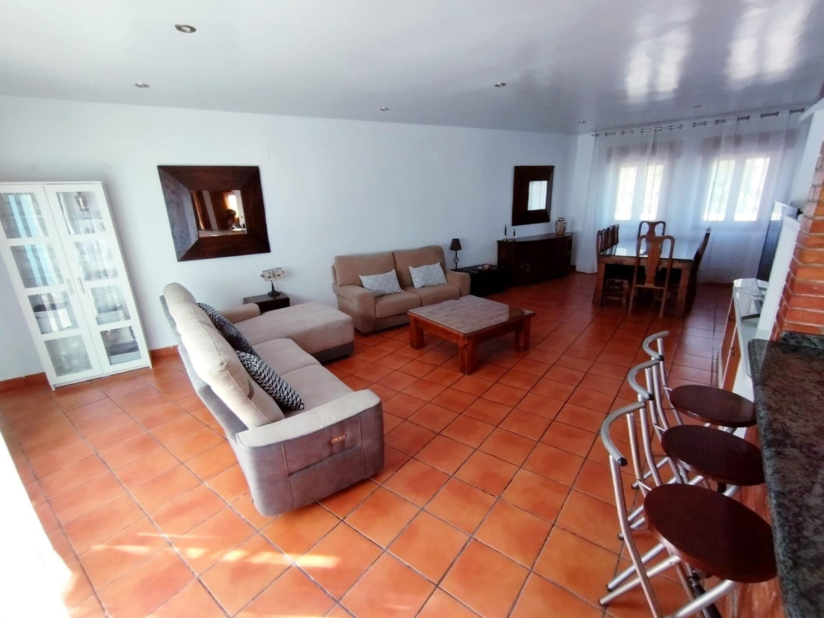 Se vende Villa - Chalet de 4 dormitorios en Costa Blanca, Alicante, España