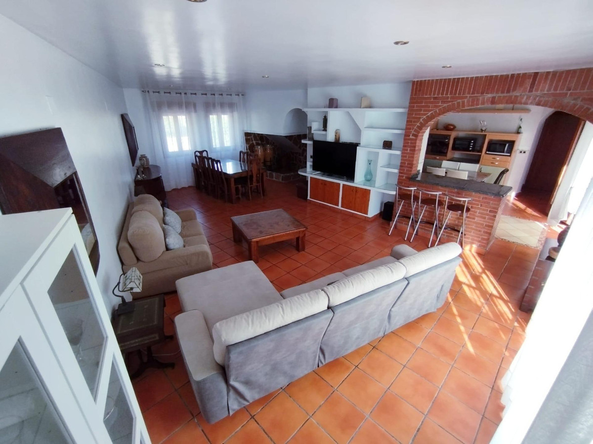 Se vende Villa - Chalet de 4 dormitorios en Costa Blanca, Alicante, España