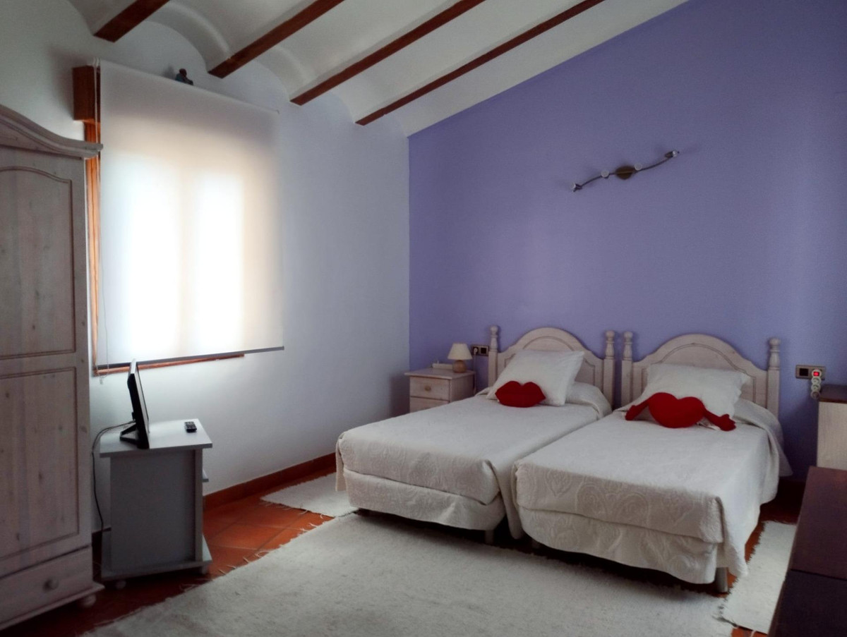 Se vende Villa - Chalet de 4 dormitorios en Costa Blanca, Alicante, España
