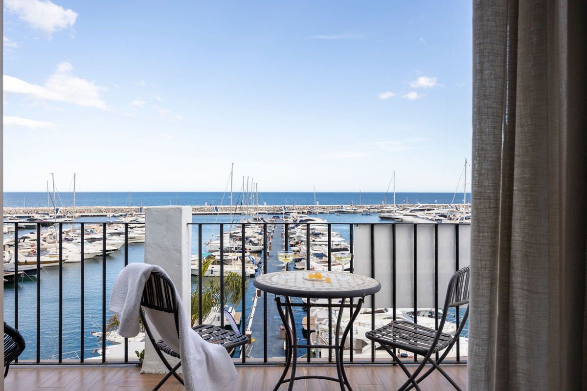 2 Bed Apartment for sale in Puerto Banús Costa Del Sol, Málaga, Spain
