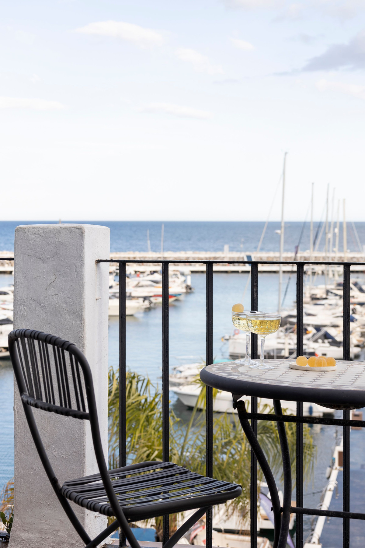 2 Bed Apartment for sale in Puerto Banús Costa Del Sol, Málaga, Spain