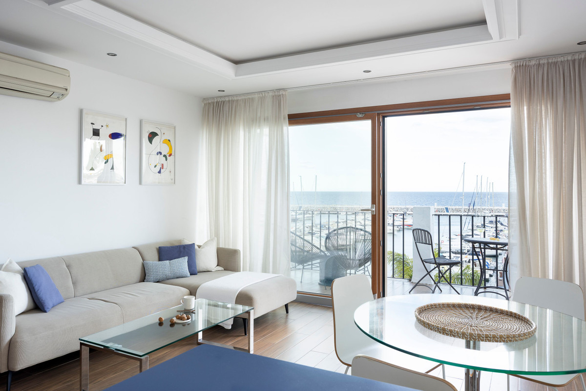 2 Bed Apartment for sale in Puerto Banús Costa Del Sol, Málaga, Spain