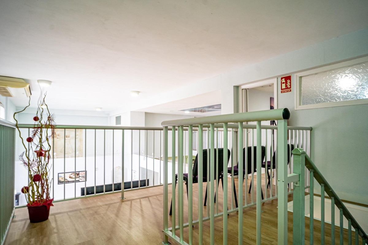 Commercial unit for sale in Lalfás Del Pi Costa Blanca, Alicante, Spain