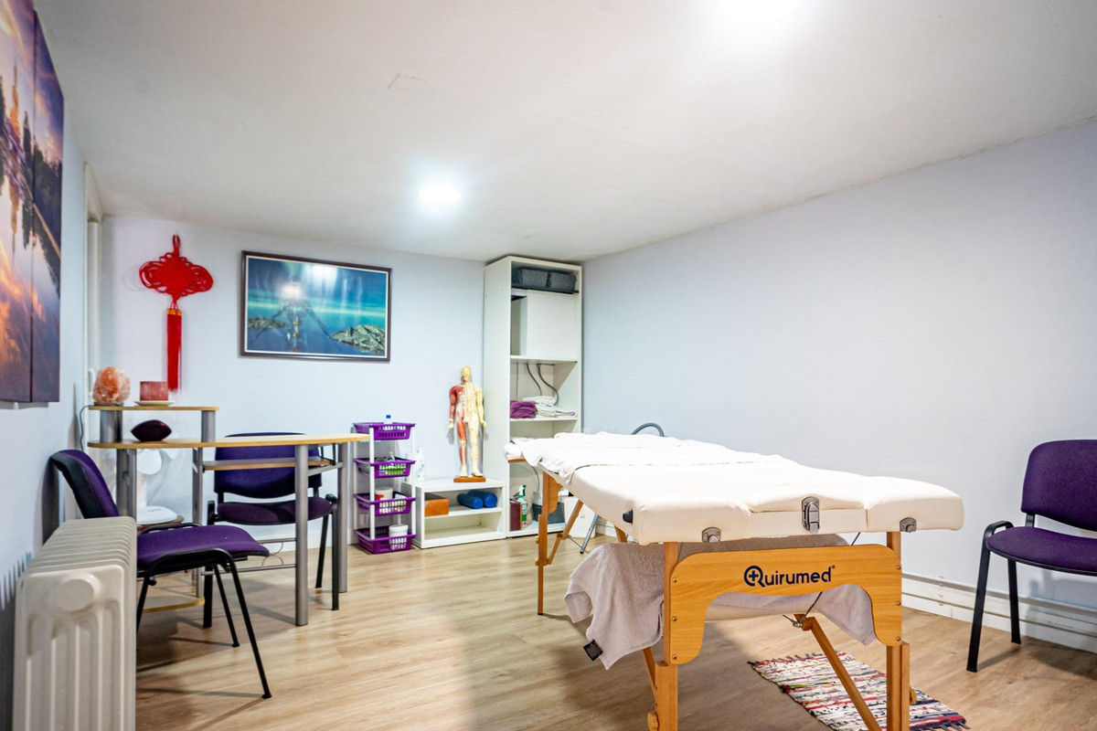 Commercial unit for sale in Lalfás Del Pi Costa Blanca, Alicante, Spain
