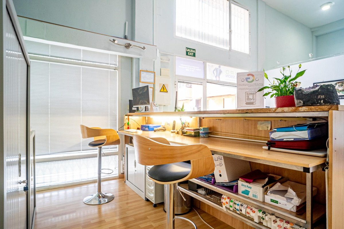 Commercial unit for sale in Lalfás Del Pi Costa Blanca, Alicante, Spain